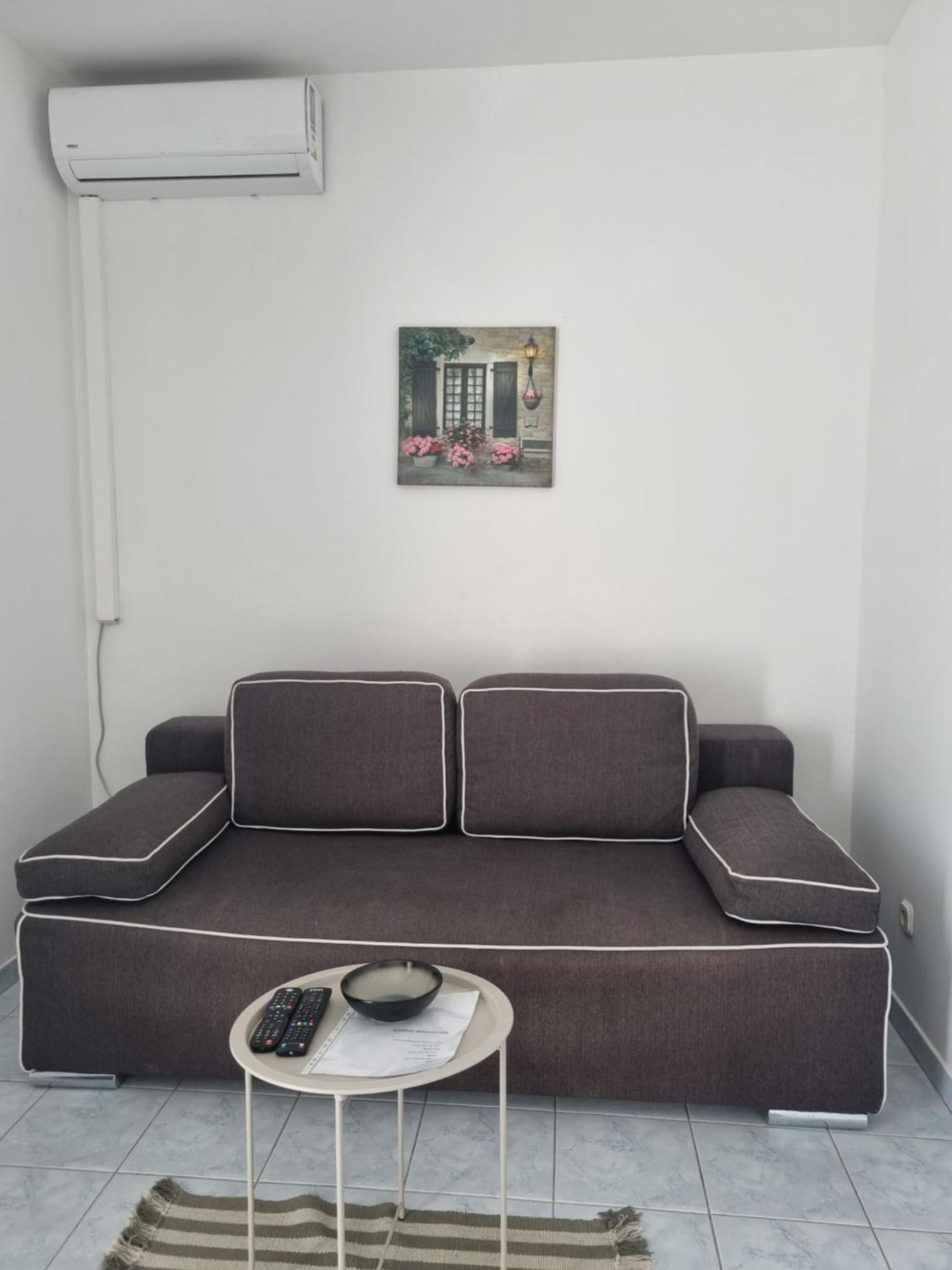 Villa Ante Apartments Blace Room photo